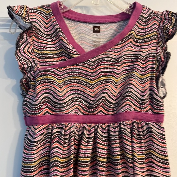 TEA Collection Ruffle Print Wrap Style - Picture 2 of 5